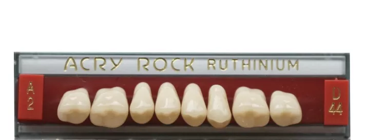 Зубы акриловые Acry Rock жевательные верхние (планка 8 зубов) (A3 D-39S)