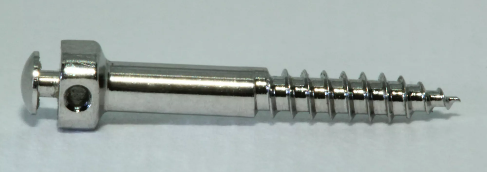 Ортодонтический минивинт с круглым отверстием А-1Р IZC (c половинной нарезкой) 2,0х14