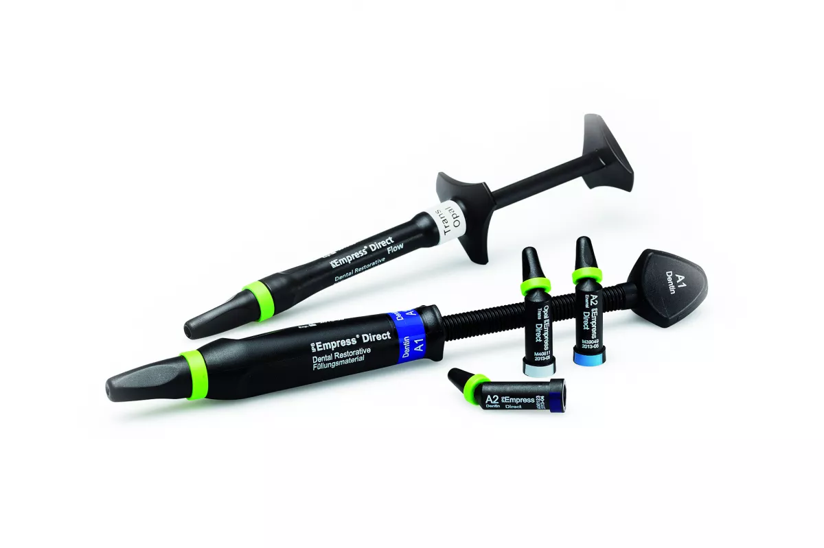 Светоотверждаемый наногибридный композит для высокоэстетичных прямых реставраций IPS Empress Direct Рефил 1 x 3 г Opal, шприц 3 г